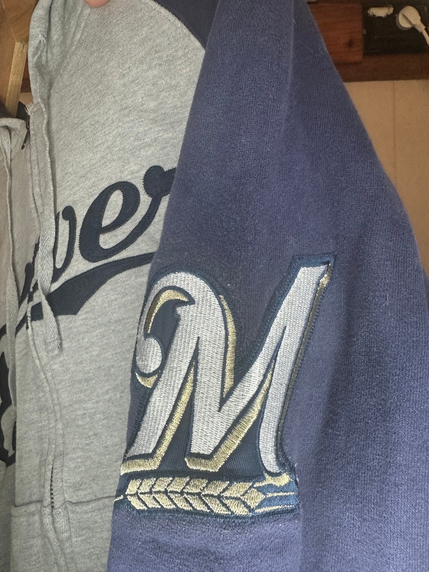 Majestic Milwaukee Brewers Cotton Embroidered Mens Zipper Hoodie