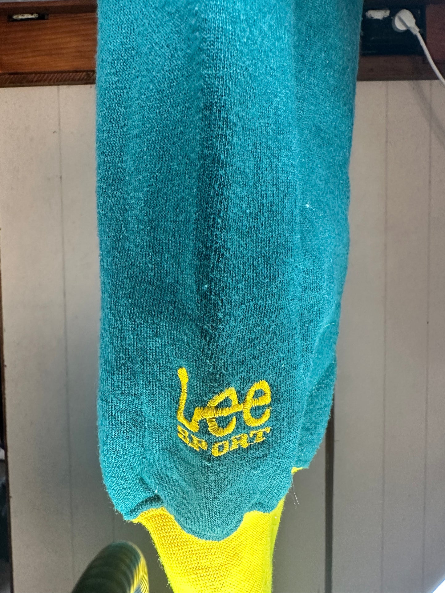 Lee Sport Green Bay Packers Embroidered Polyester/Cotton Mens Sweatshirt